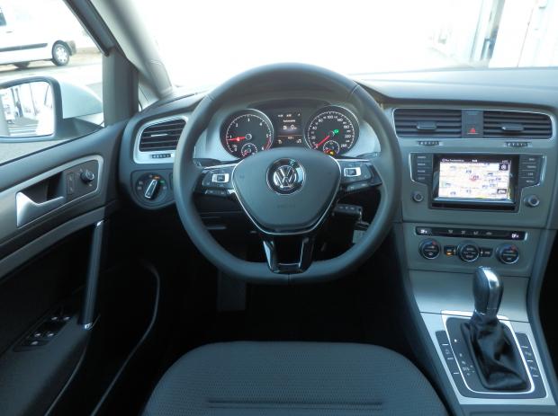 VOLKSWAGEN GOLF VII