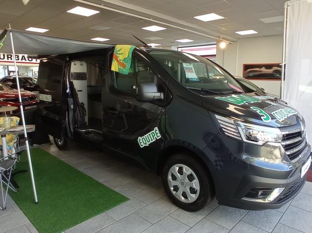 RENAULT TRAFIC ANTILOPE VAN FLEX 3