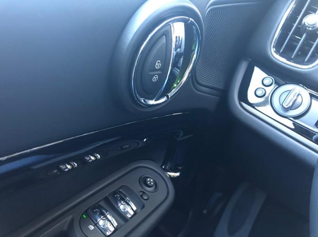 MINI MINI COUNTRYMAN