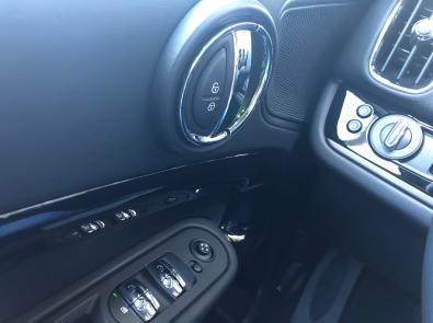 MINI MINI COUNTRYMAN