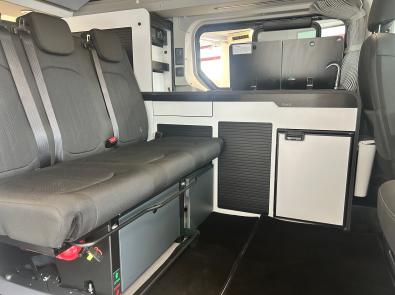 RENAULT TRAFIC FLEX 5 ANTILOPE VAN