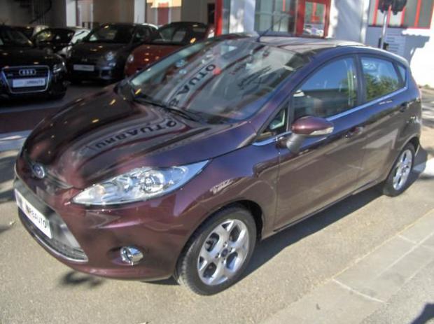 FORD FIESTA V