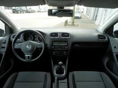 VOLKSWAGEN GOLF VI