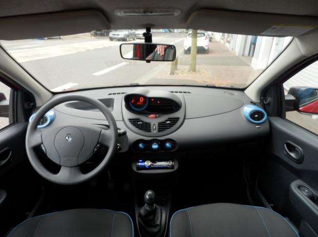 RENAULT TWINGO