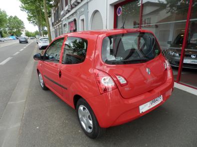 RENAULT TWINGO