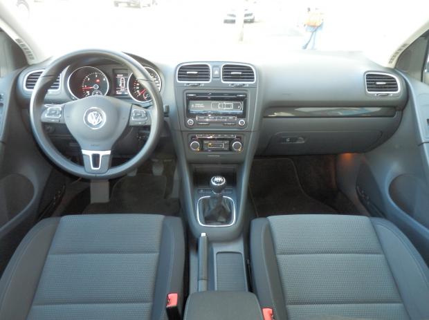 VOLKSWAGEN GOLF VI