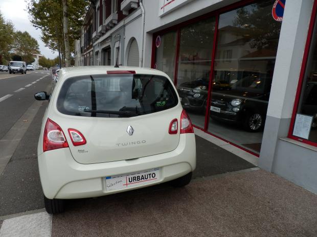 RENAULT TWINGO