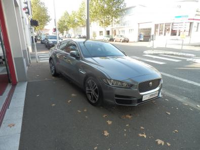 JAGUAR XE 