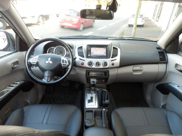 MITSUBISHI L200 DOUBLE CABINE