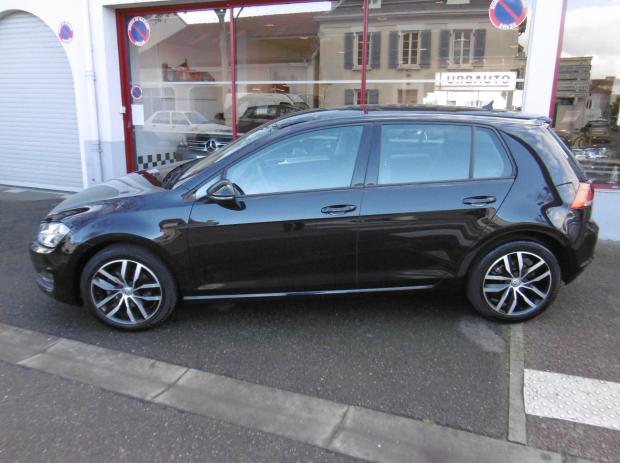 VOLKSWAGEN GOLF 7