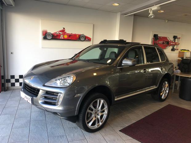 PORSCHE CAYENNE S